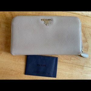 Prada cameo wallet